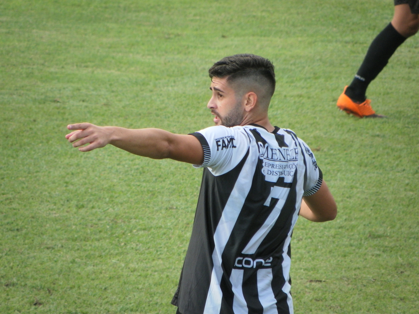 SAMSUNG DIGITAL CAMERA